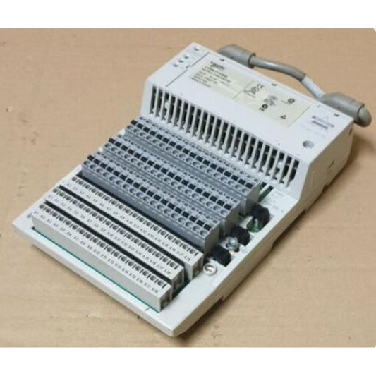 Schneider 170INT11003 PLC Module Brand new in Stock