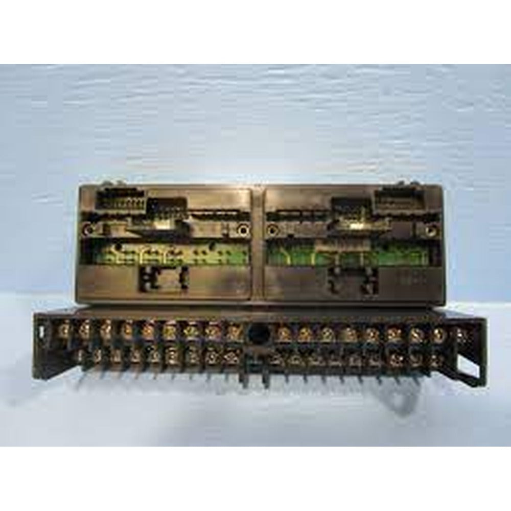 GE FANUC IC670CHS101 Module Brand new in Stock